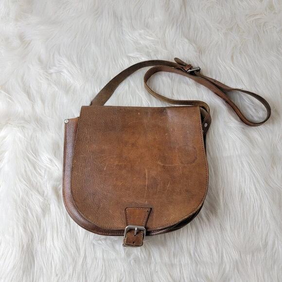 Vintage 70s Saddle Chestnut Crossbody Satchel Messenger Tote Bag - Picture 1 of 7